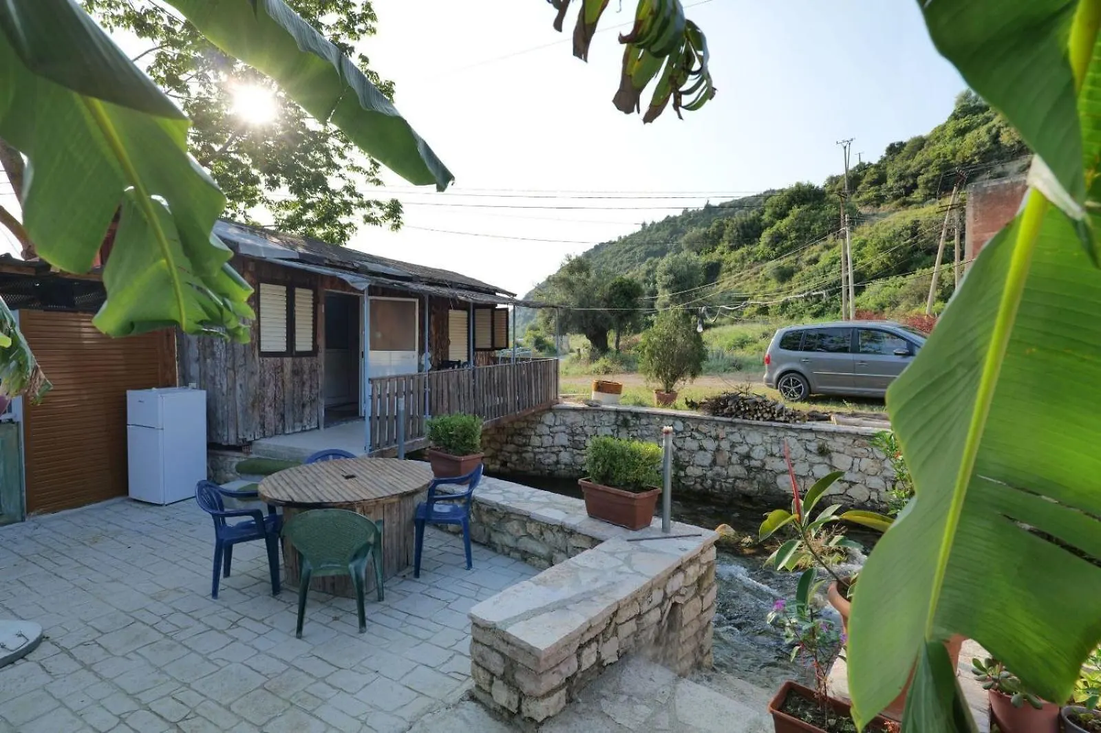 Hotel Tropikal - Freskia Bunec Sarandë